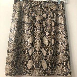 CHICOS Snake print skirt SIZE 2